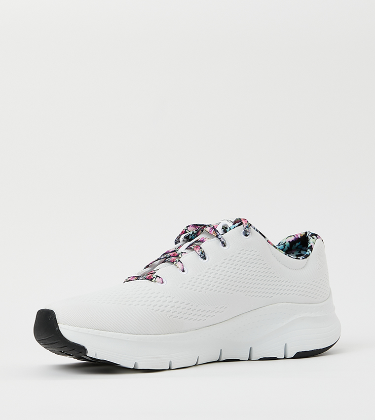 ARCH FIT LaceUp Walking Shoes