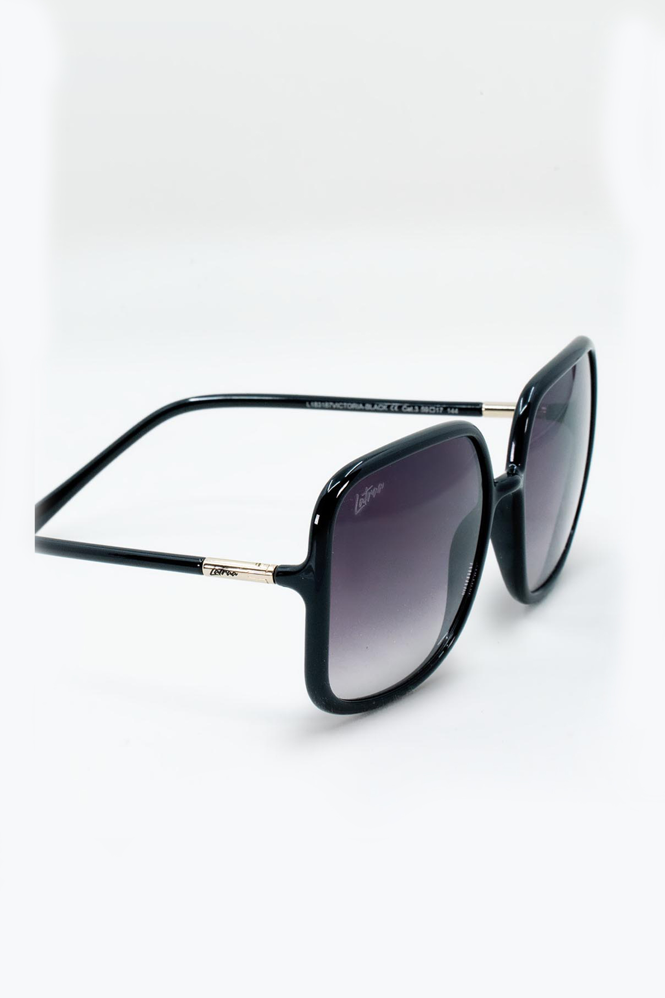 Buy Women's Eyewear & Sunglasses Online in UAE Mall of the Emirates